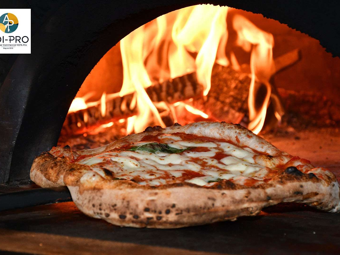A VENDRE FONDS DE COMMERCE PIZZERIA CLE EN MAIN