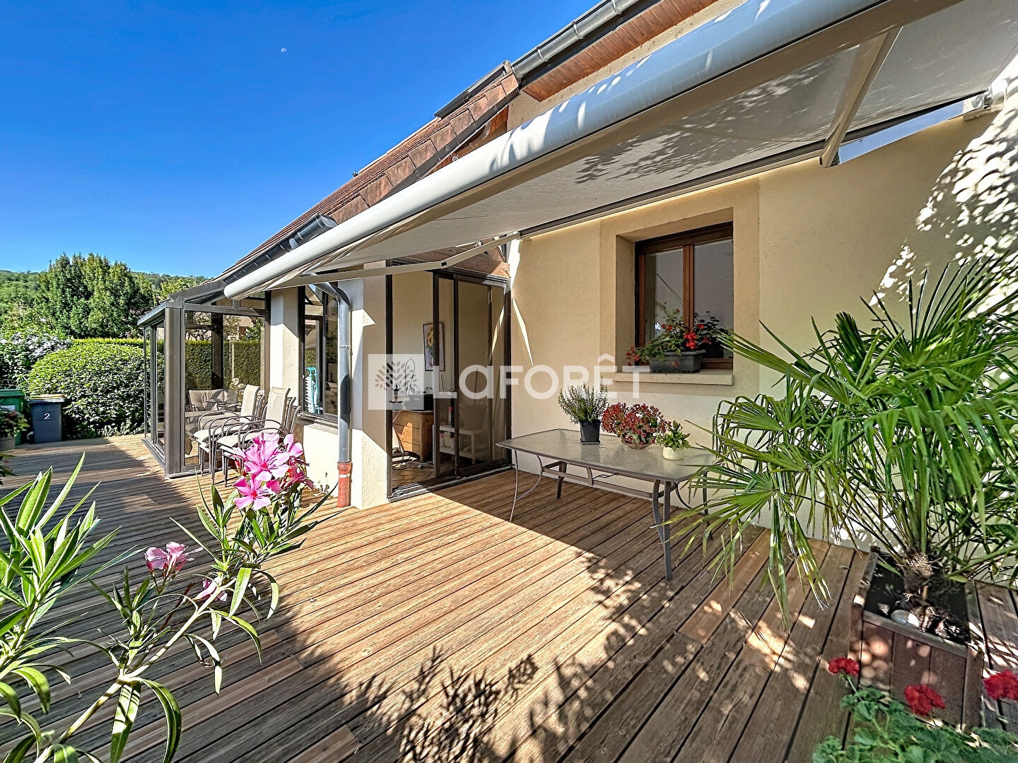 Maison 7 pièces 241 m²