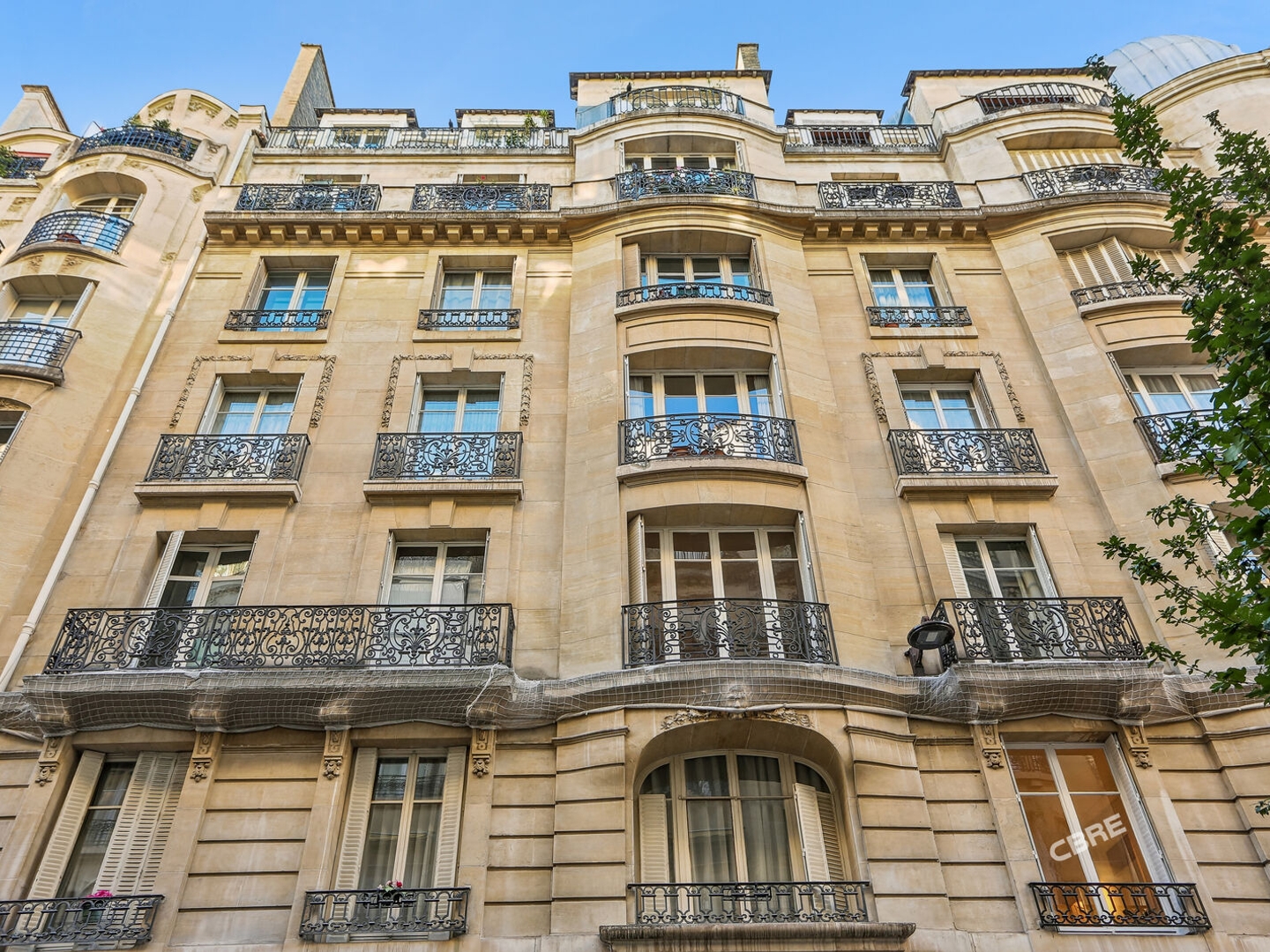 Local professionnel 165 m²