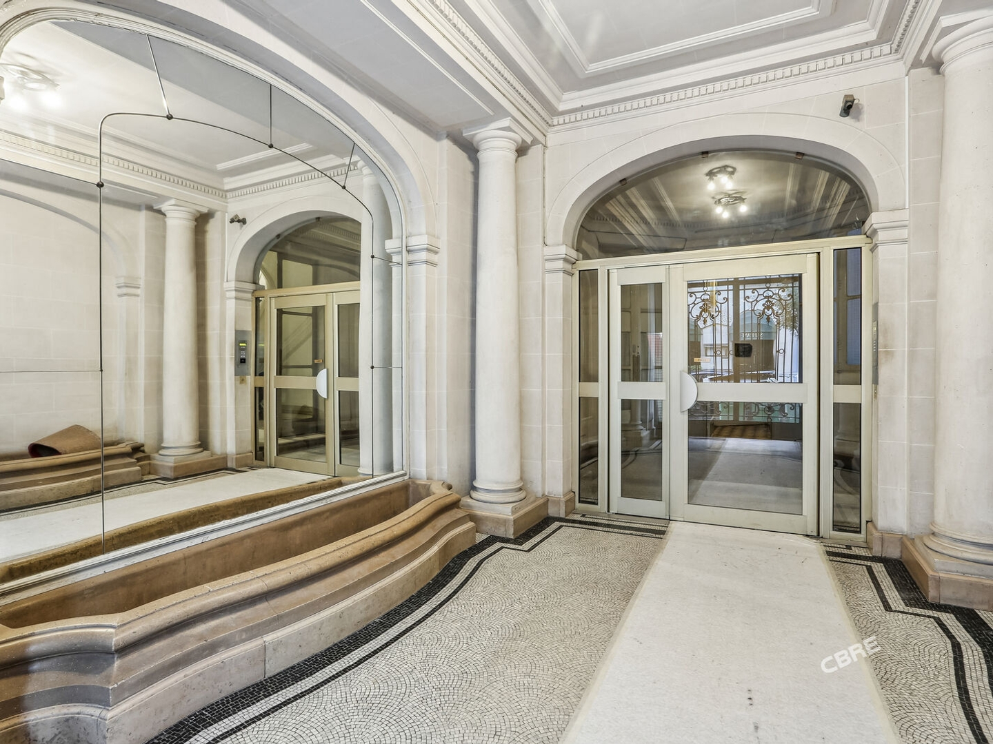 Locaux à vendre - 165m2 - Paris 17e (75017)