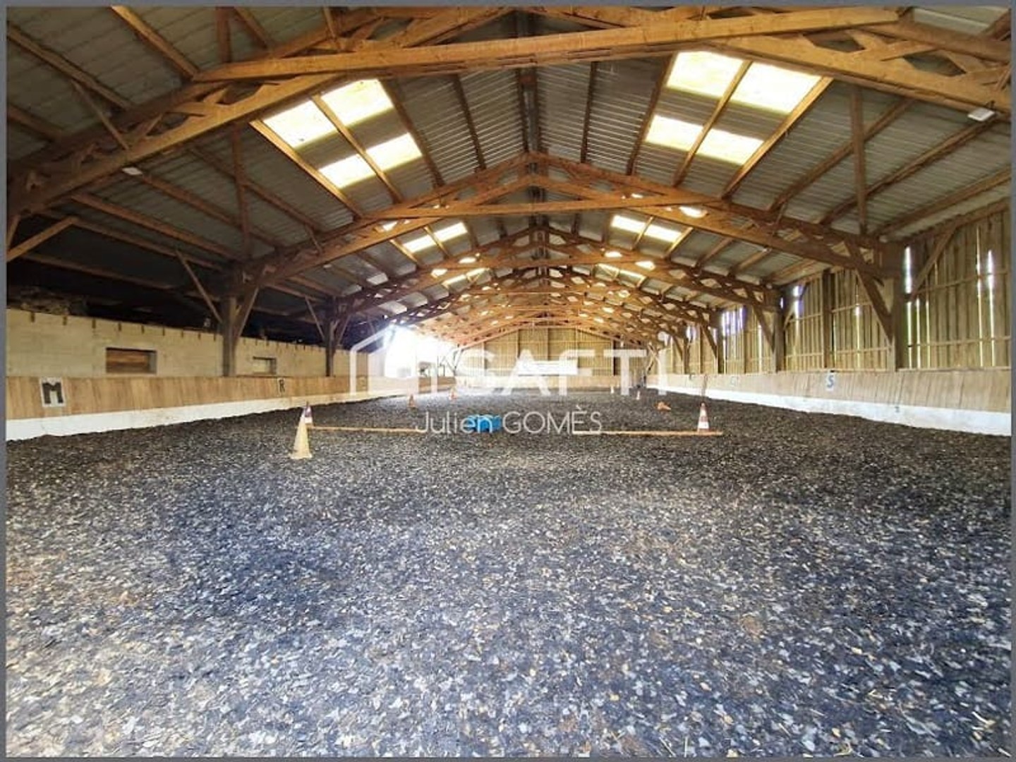 Locaux à vendre - 63m2 - Marles-En-Brie (77610)