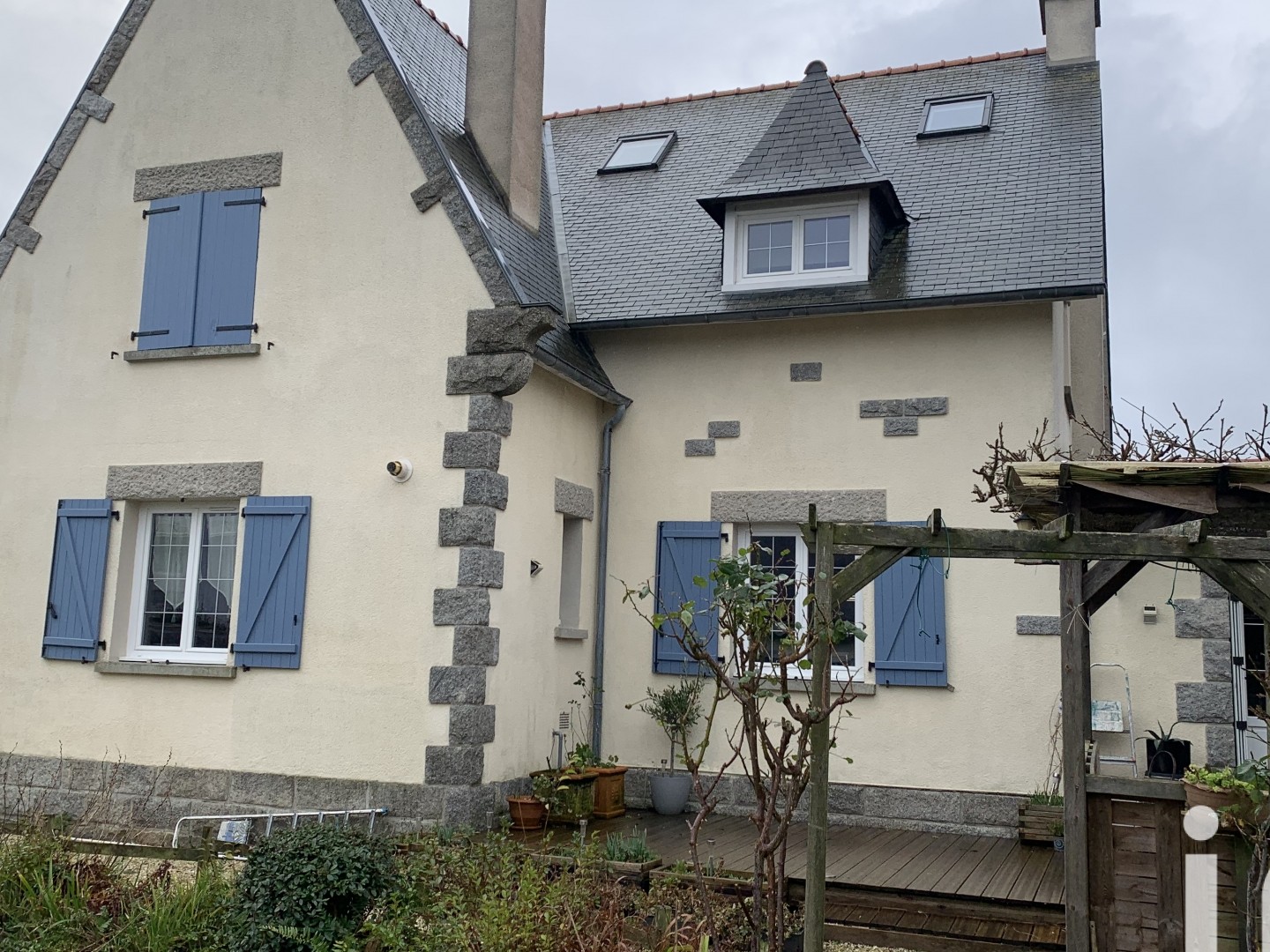 Maison 9 pièces 197 m²