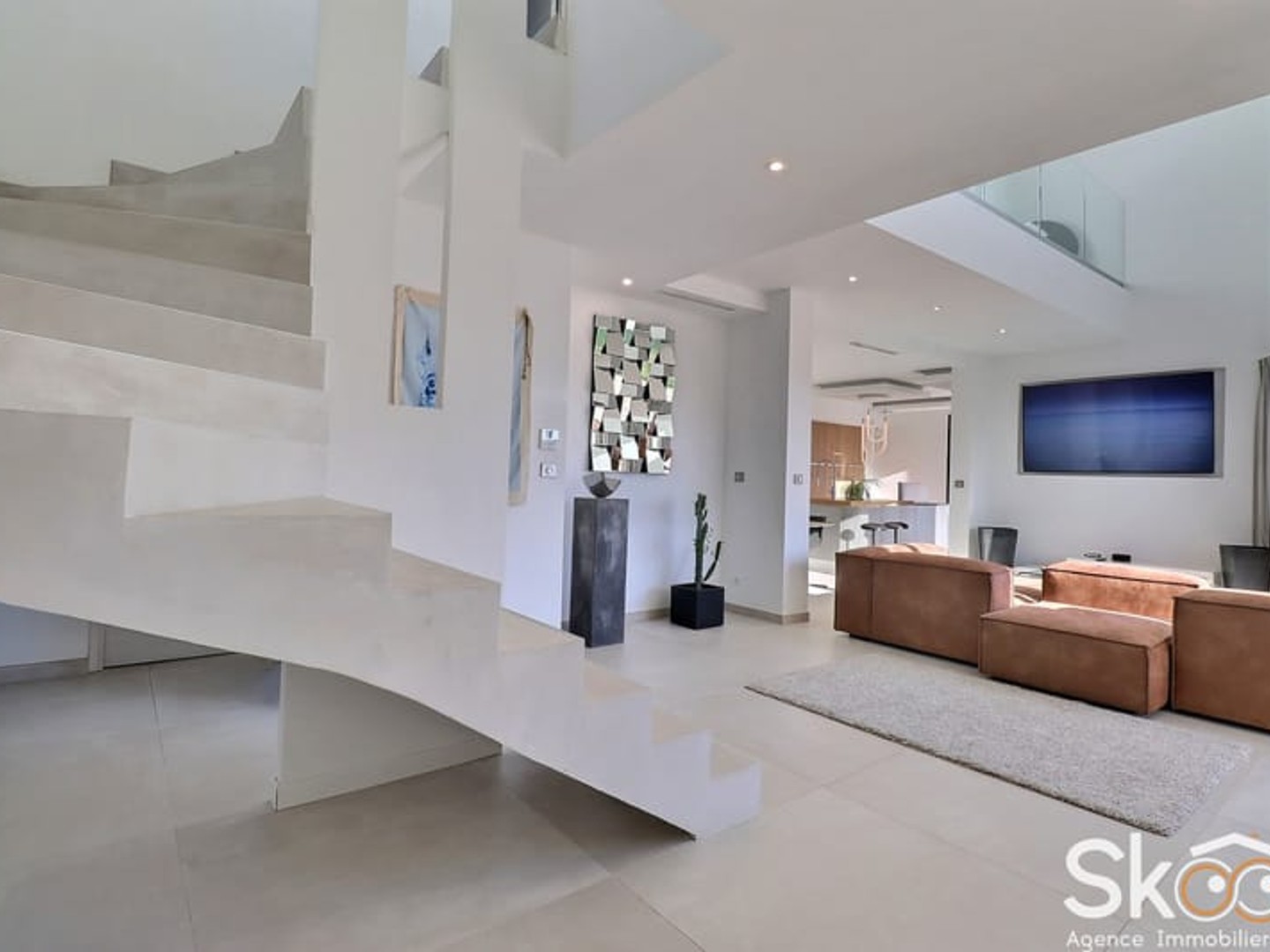 VENTE MAGNIFIQUE VILLA CALIFORNIENNE DE 154m2 - 6 PIÉCES - PISCINE - GARAGE - PIGNAN 34570