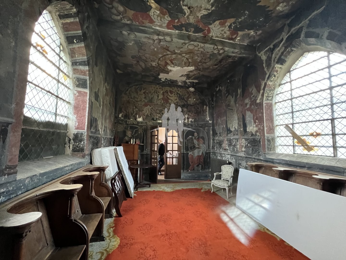 A vendre ,  Bourg - Achard ( Eure ) , chateau  ,  1140 m2 habitables , 28 pièces , 16 chambres , terrain 40 hectares