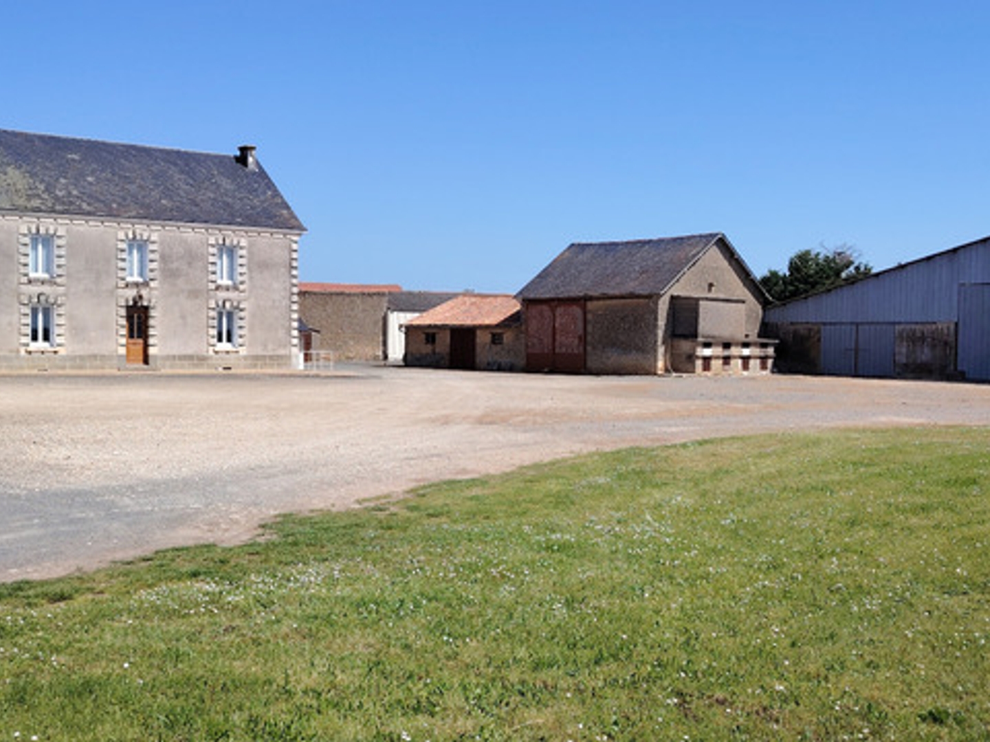 Ferme à vendre 7 pièces Villeneuve ASSAIS LES JUMEAUX (79)