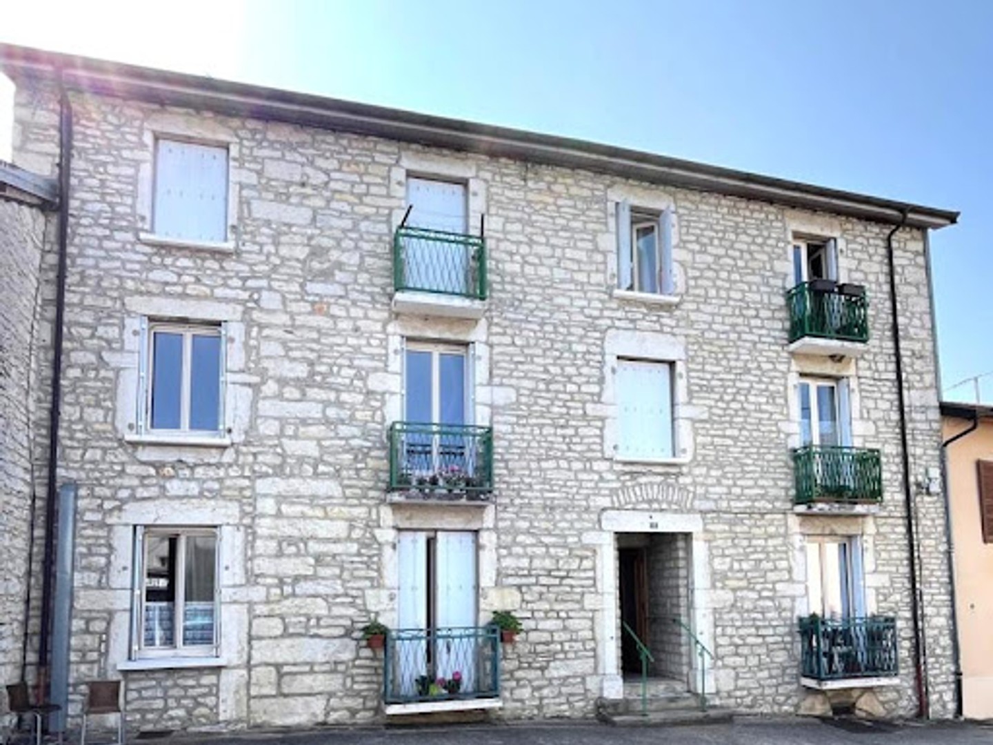 Local commercial 15 pièces 450 m²