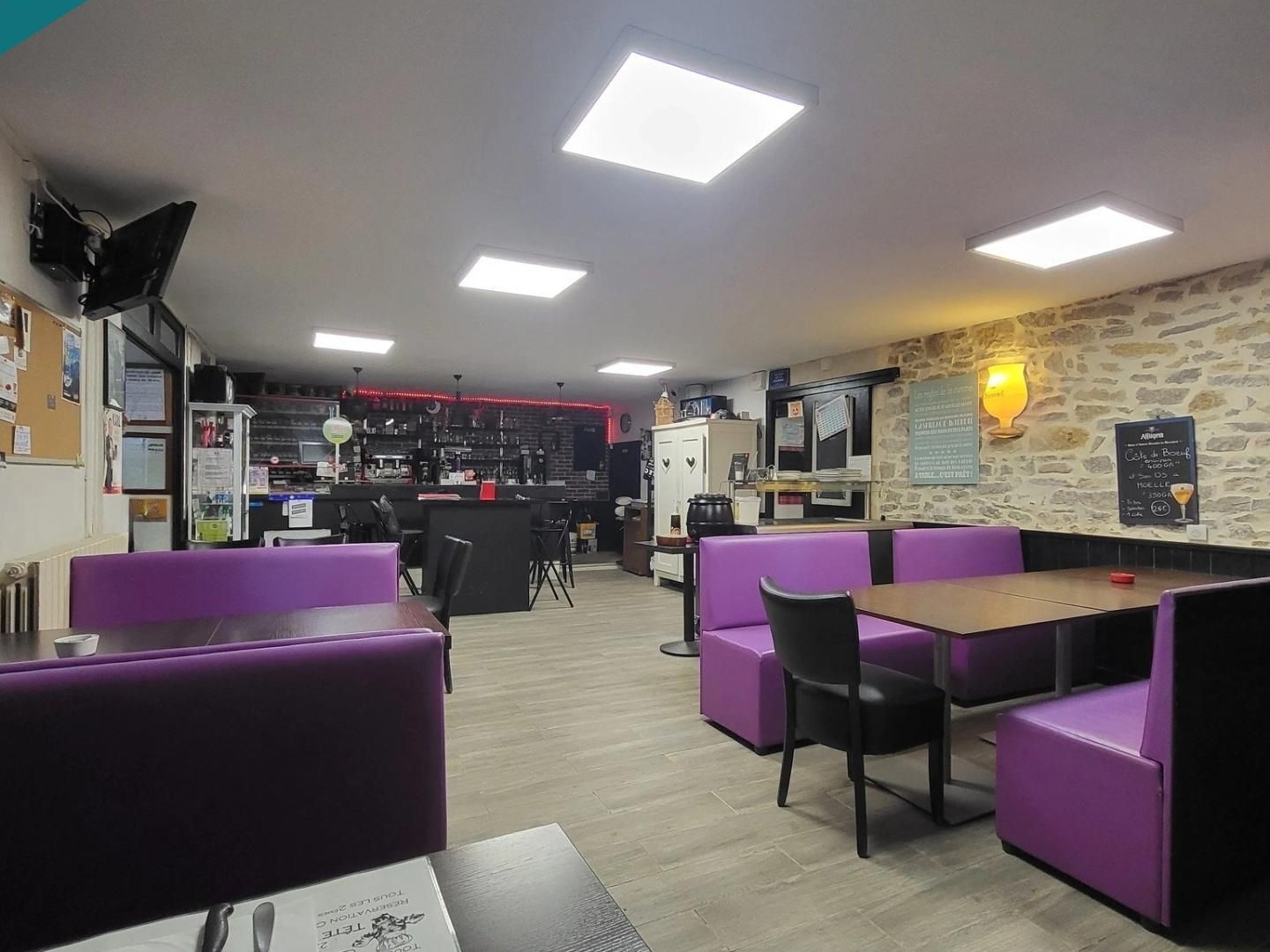 Bureaux à vendre - 5 pièces - 150m2 - Charenton-Du-Cher (18210)