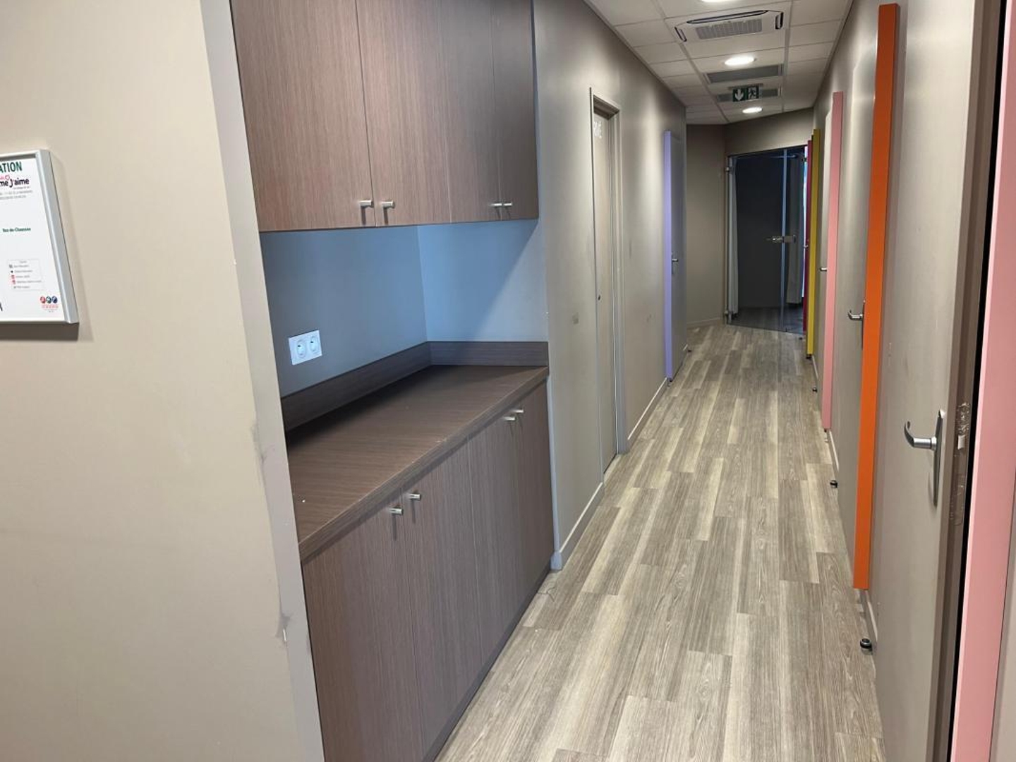 Local commercial 120 m2 à Roquebrune sur Argens