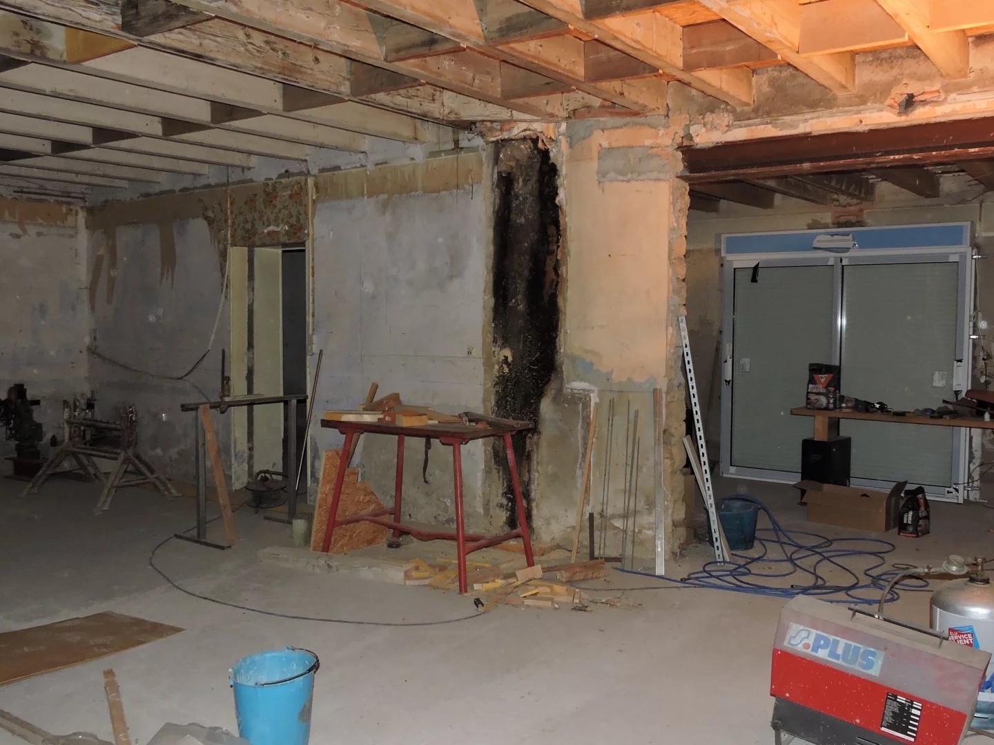 Maison à vendre - 6 pièces - 1000m2 - Ouroux-Sur-Saône (71370)