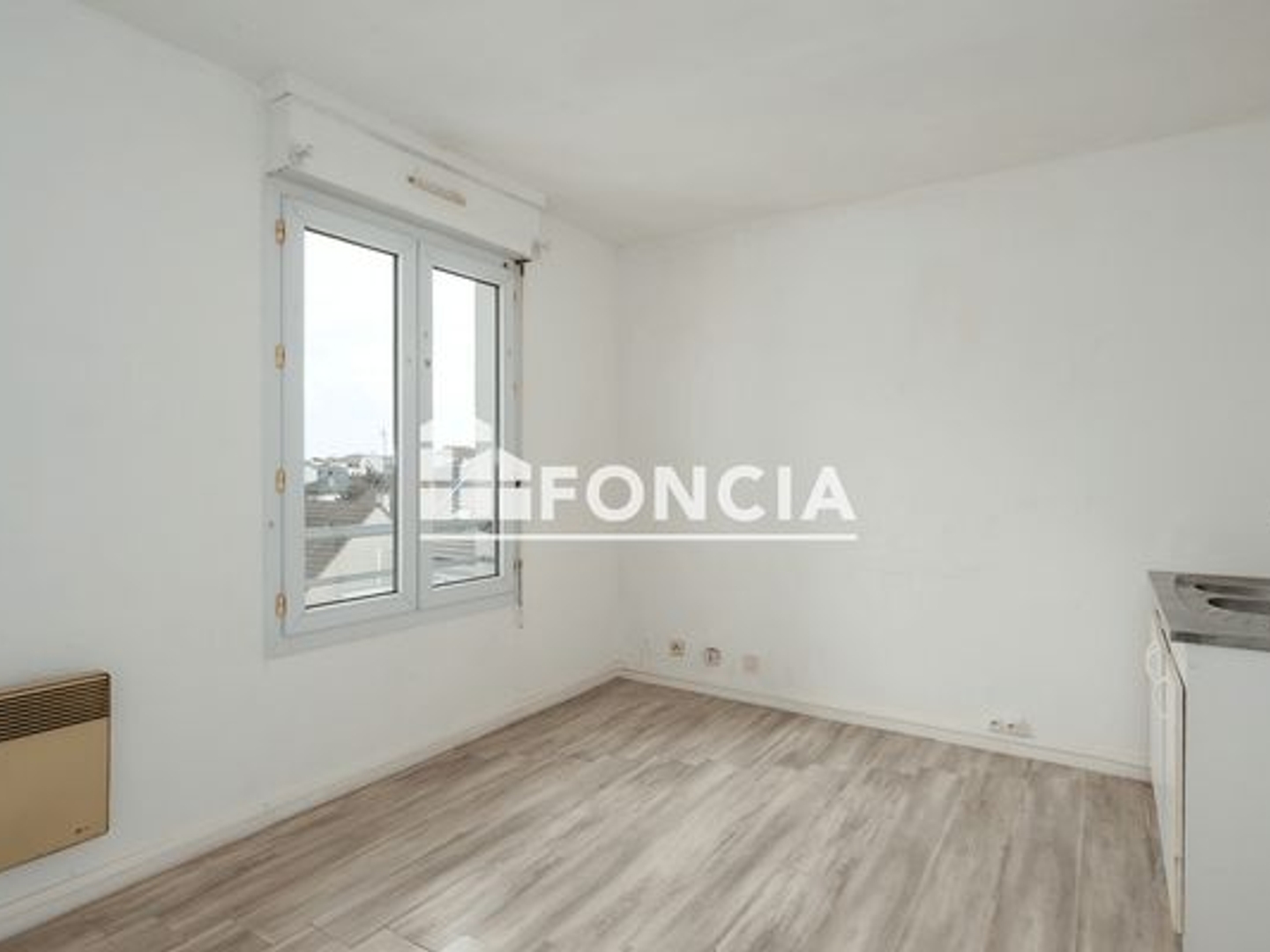 Appartement à vendre - 1 pièce - 18m2 - Noisy-Le-Grand (93160)
