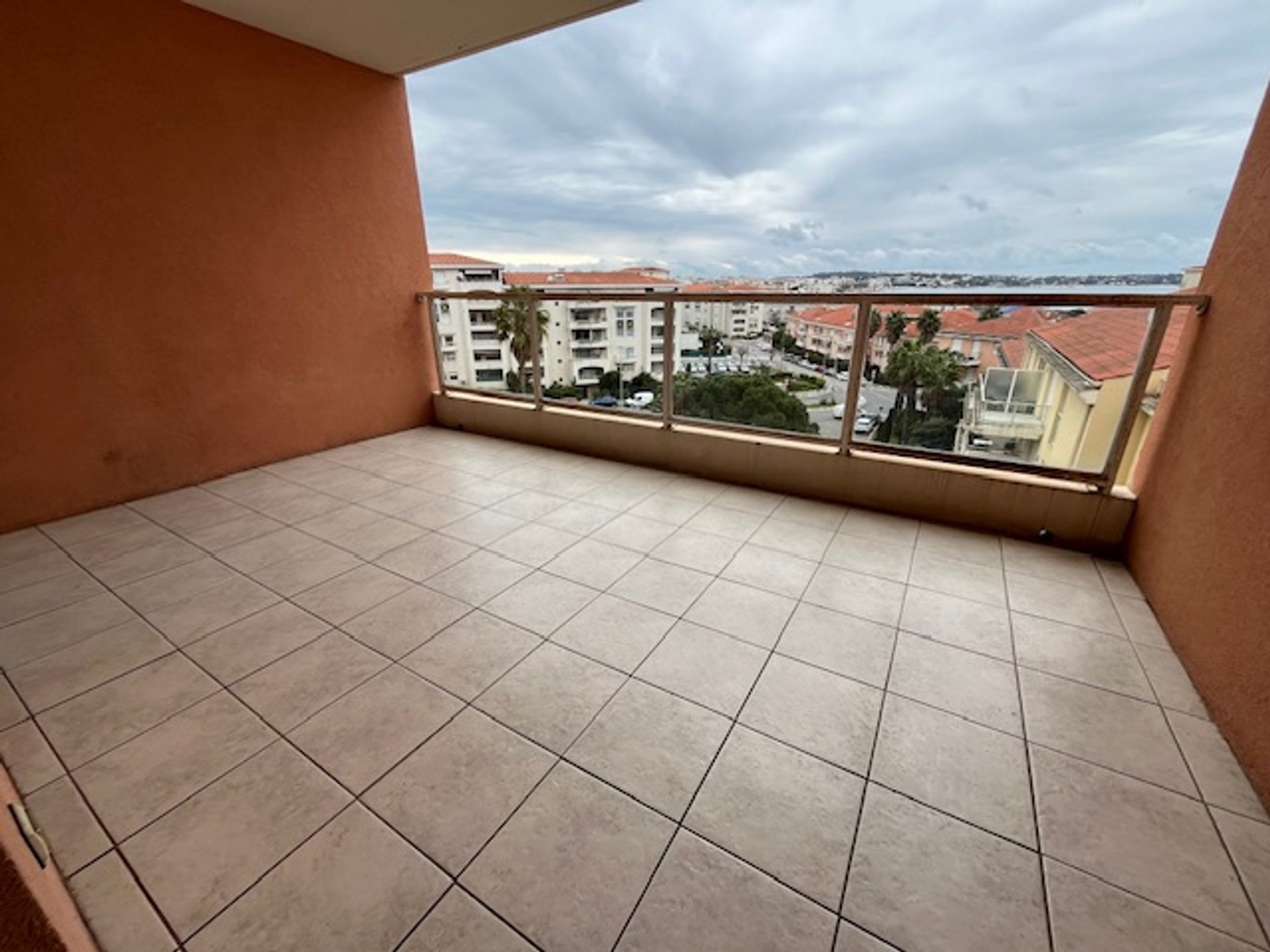 Appartement à vendre - 3 pièces - 64m2 - Antibes (06160)