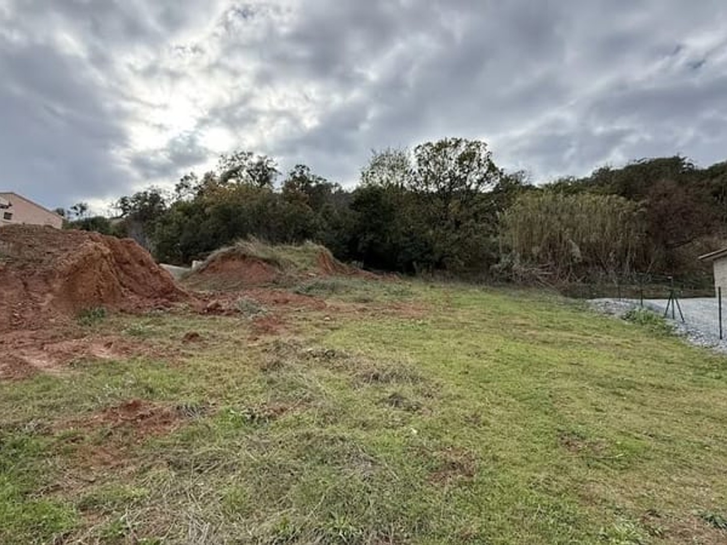 Terrain à bâtir 886 m²