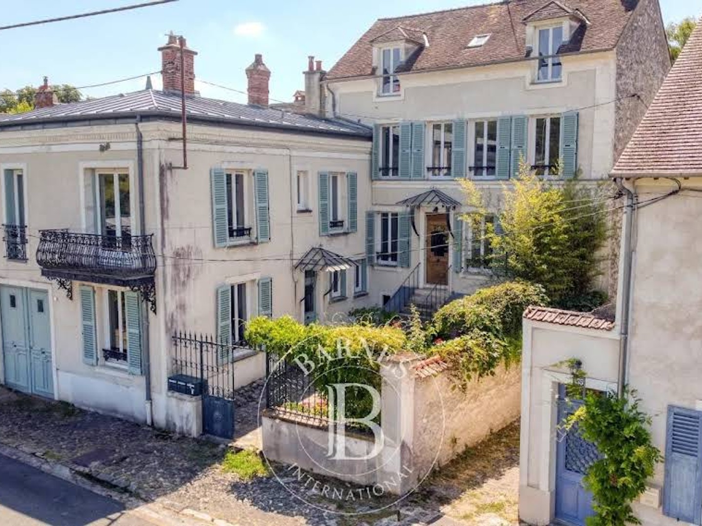 Propriété 10 pièces 270 m²