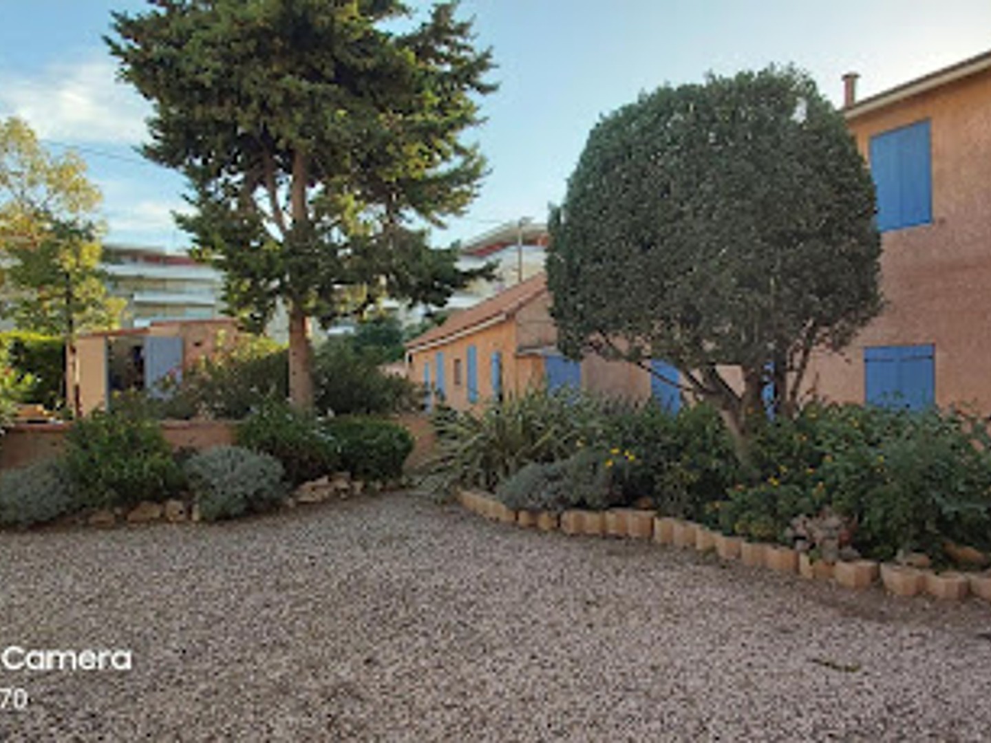 Terrain 400 m²
