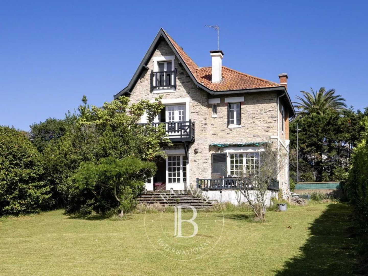 Vends demeure - 123 m² - 7 pièces, 5 chambres - Anglet 64600