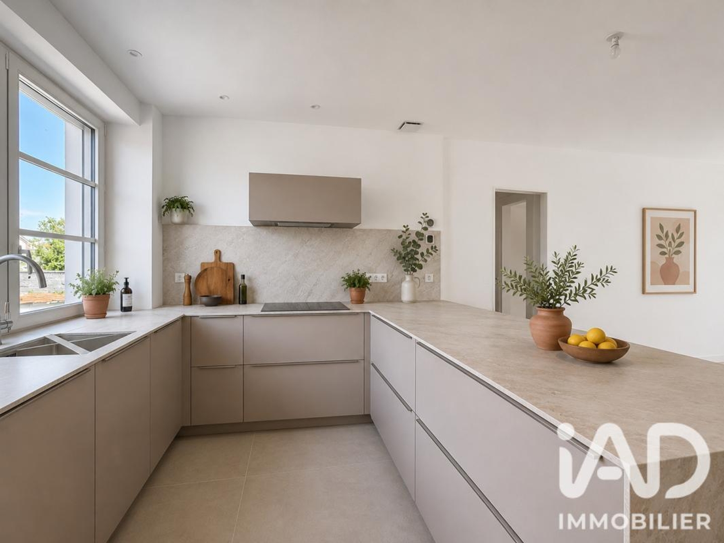 Maison à vendre - 6 pièces - 134m2 - Sainte-Soulle (17220)