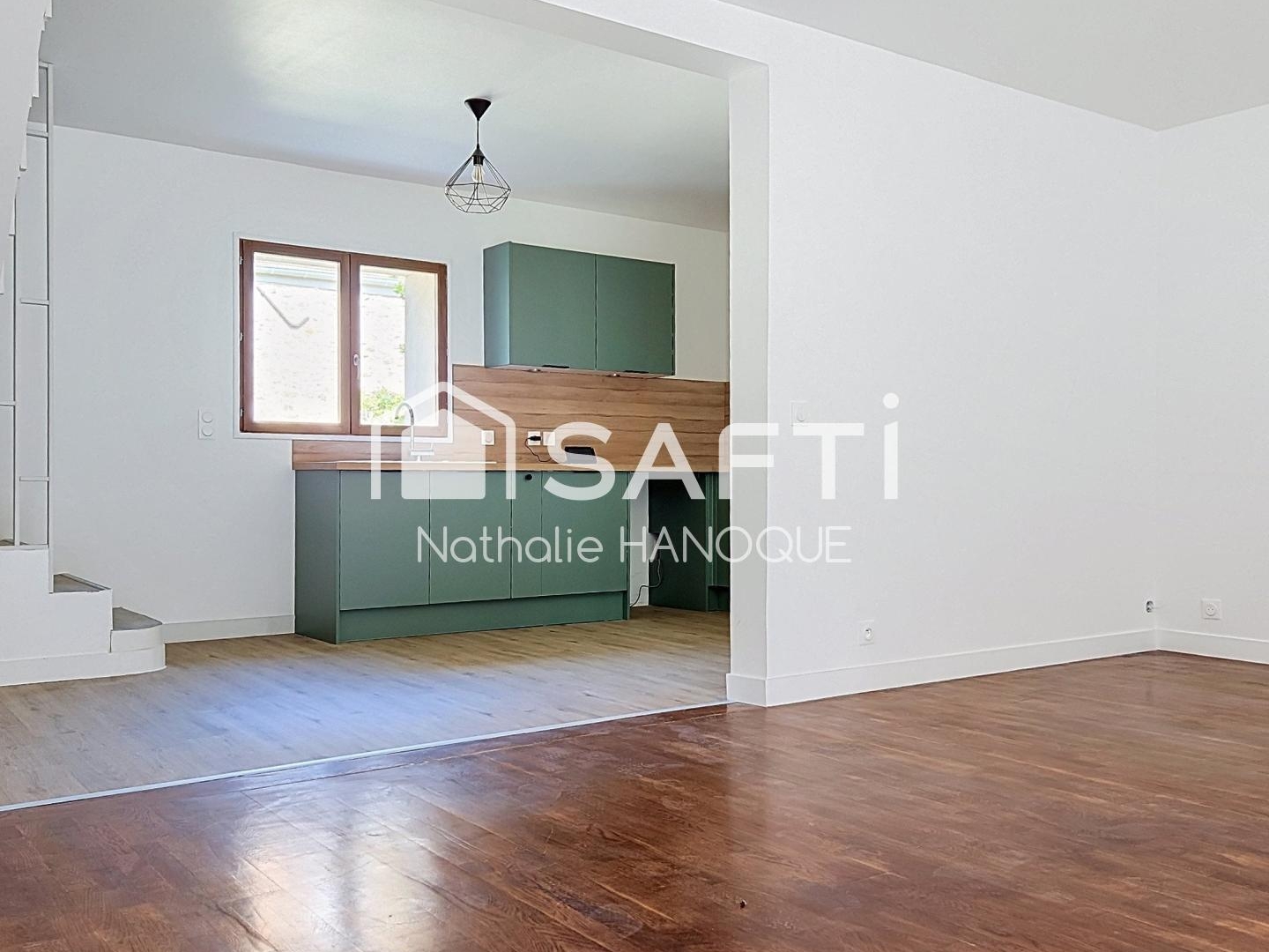 Maison à vendre - 2 pièces - 64m2 - Thoiry (78770)