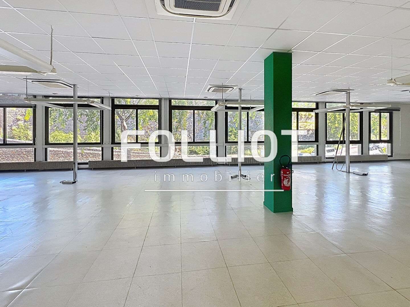 Immeuble 2500 m²