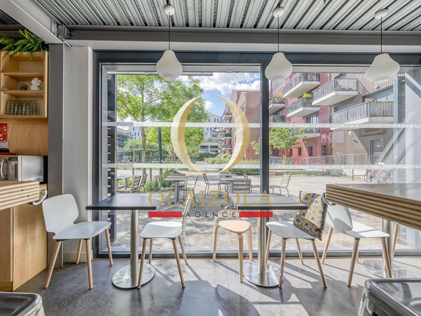 A vendre bureaux 250m² à Bordeaux Bassins à Flot