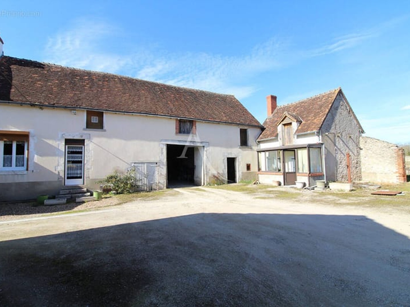 Corps de ferme huisseau sur cosson