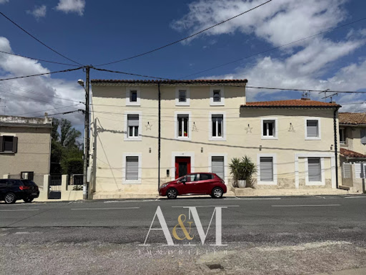 Appartement 9 pièces 19 m²