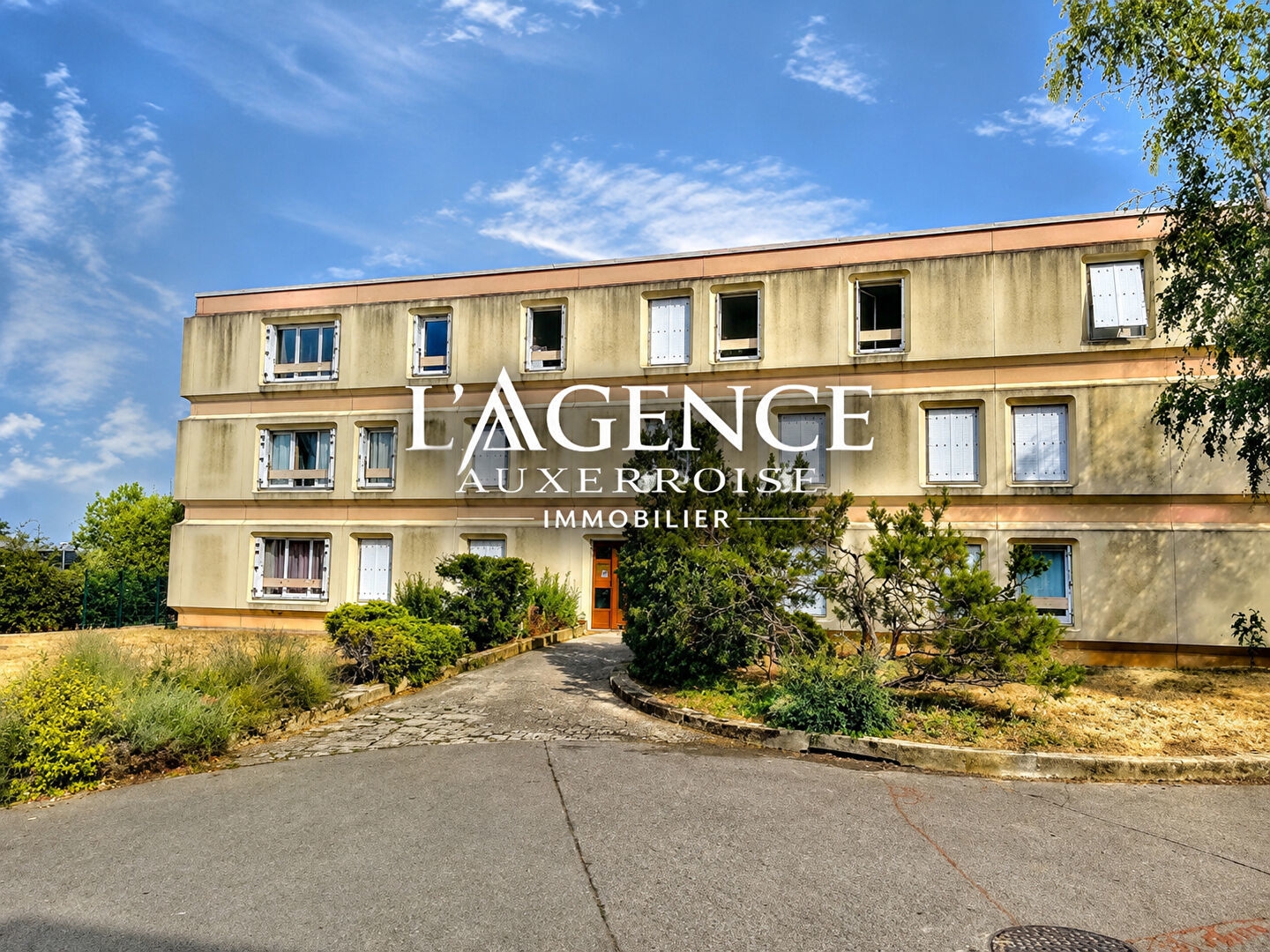 À VENDRE Appartement T4 avec garage fermé Auxerre