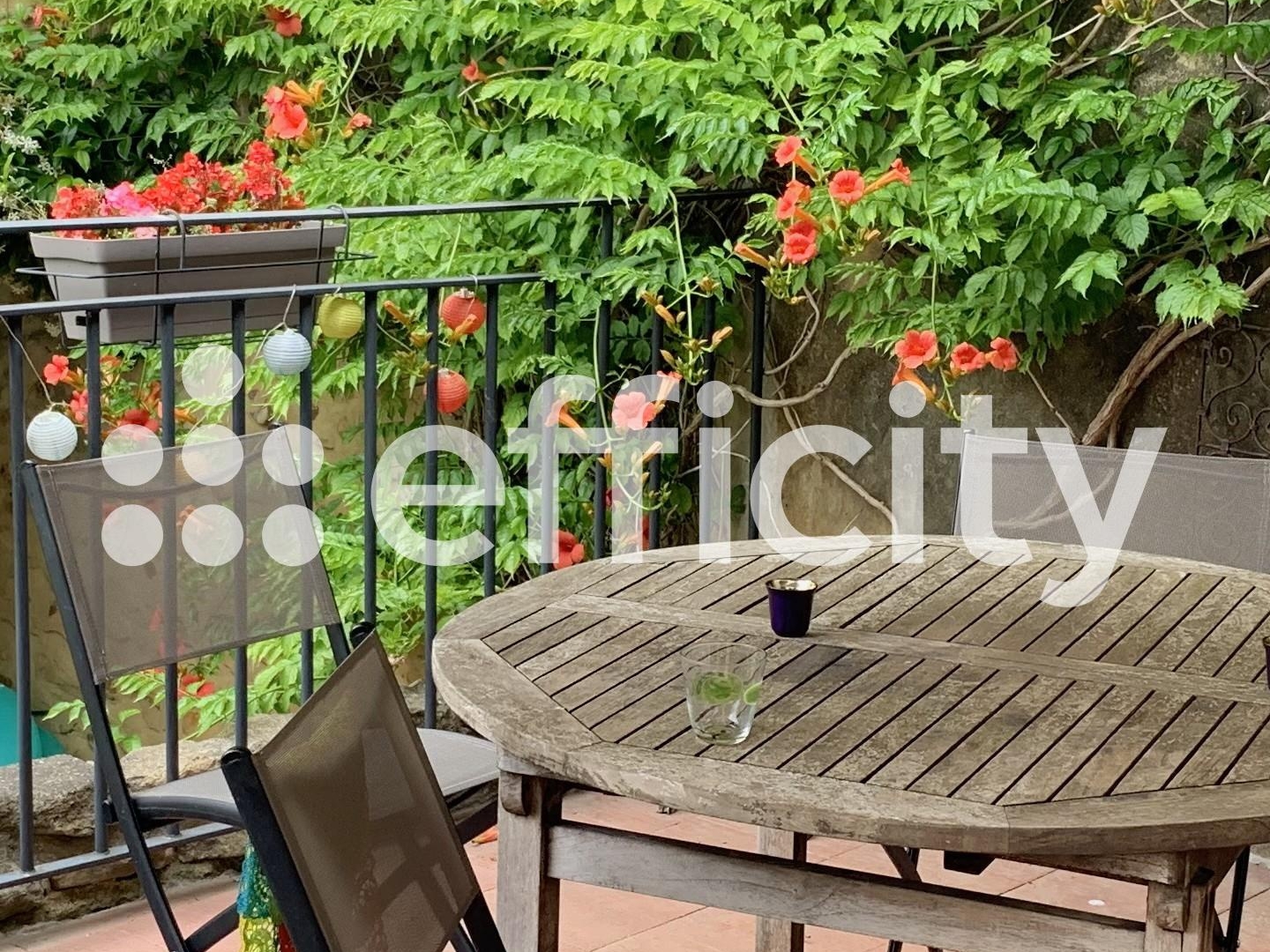 Maison à vendre - 5 pièces - 145m2 - Bédarrides (84370)