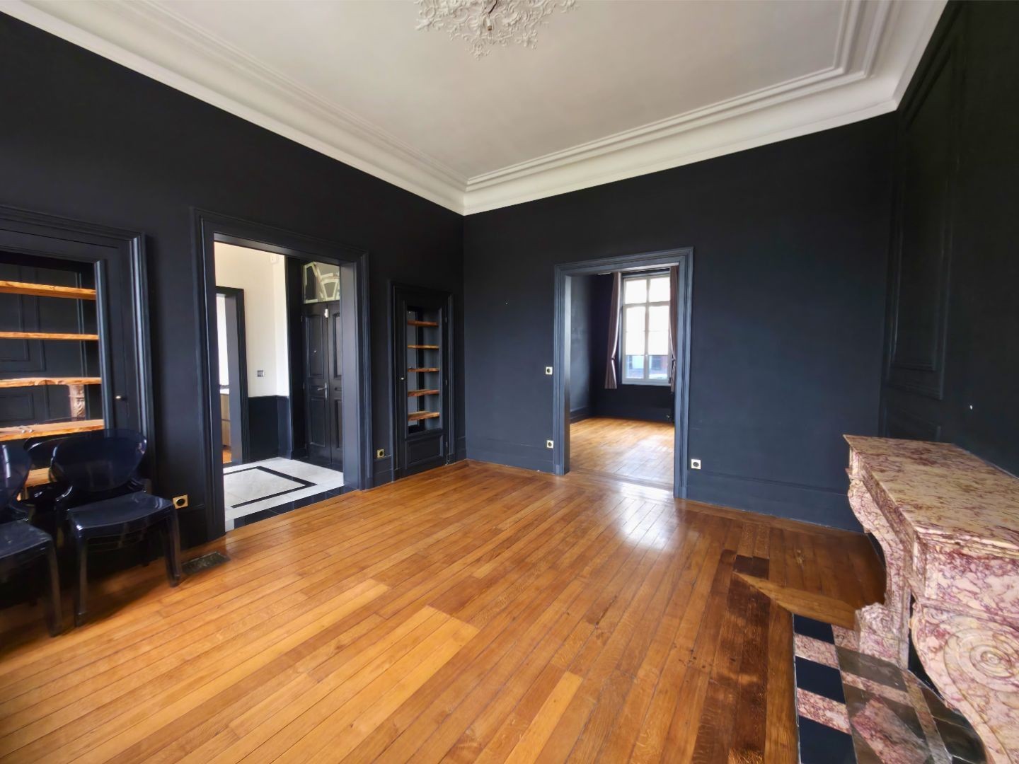 Ensemble immobilier avec dépendance et jardin