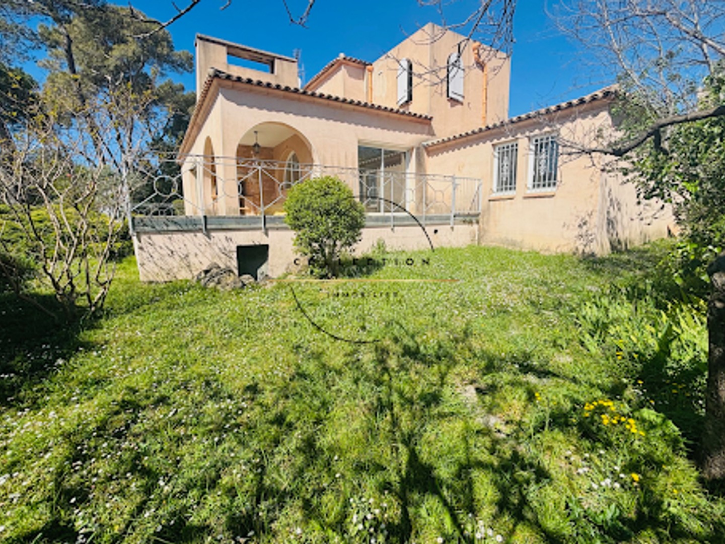 Villa 7 pièces 202 m²
