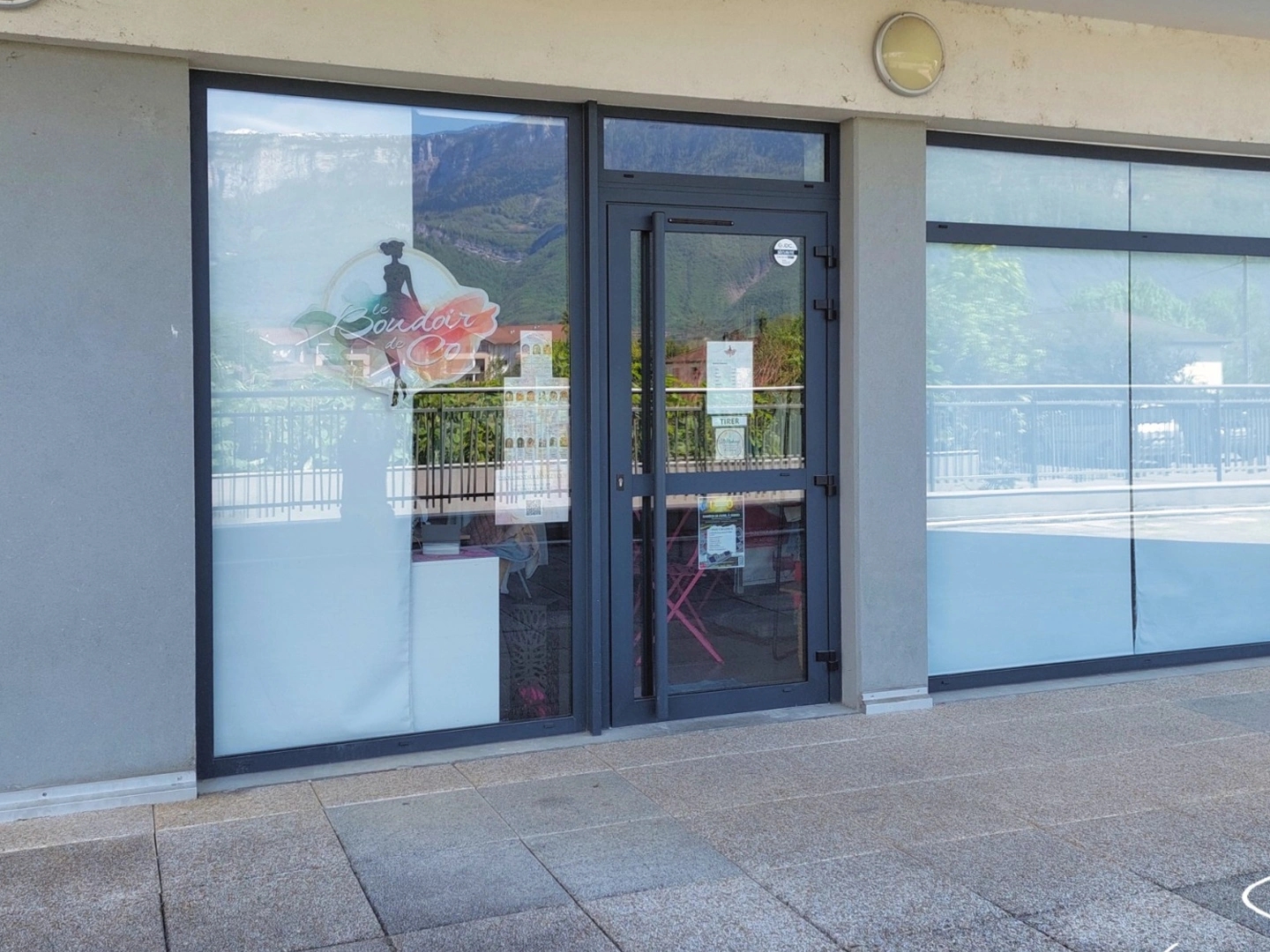 Commerce 1 pièce 48 m²