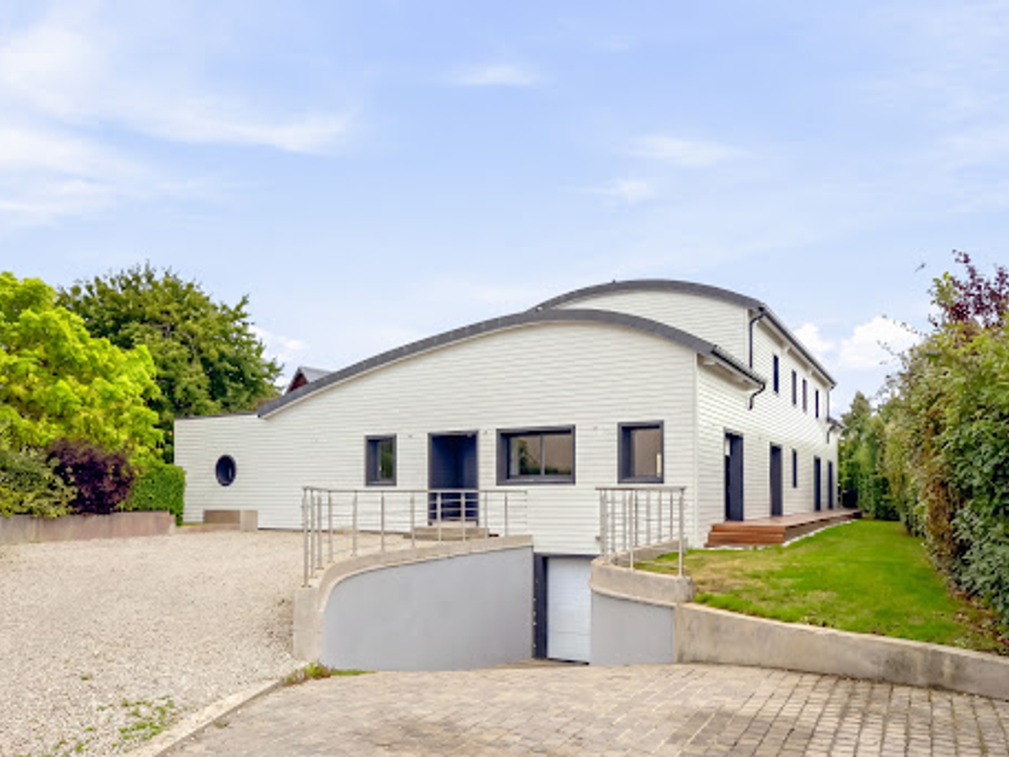 Maison 7 pièces 280 m²