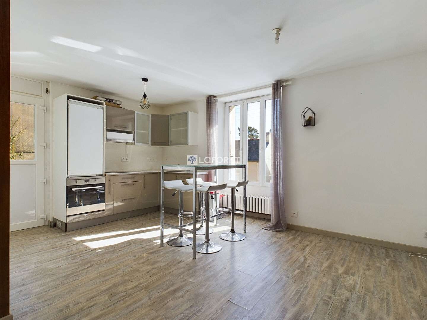 Appartement 6 pièces 103 m²