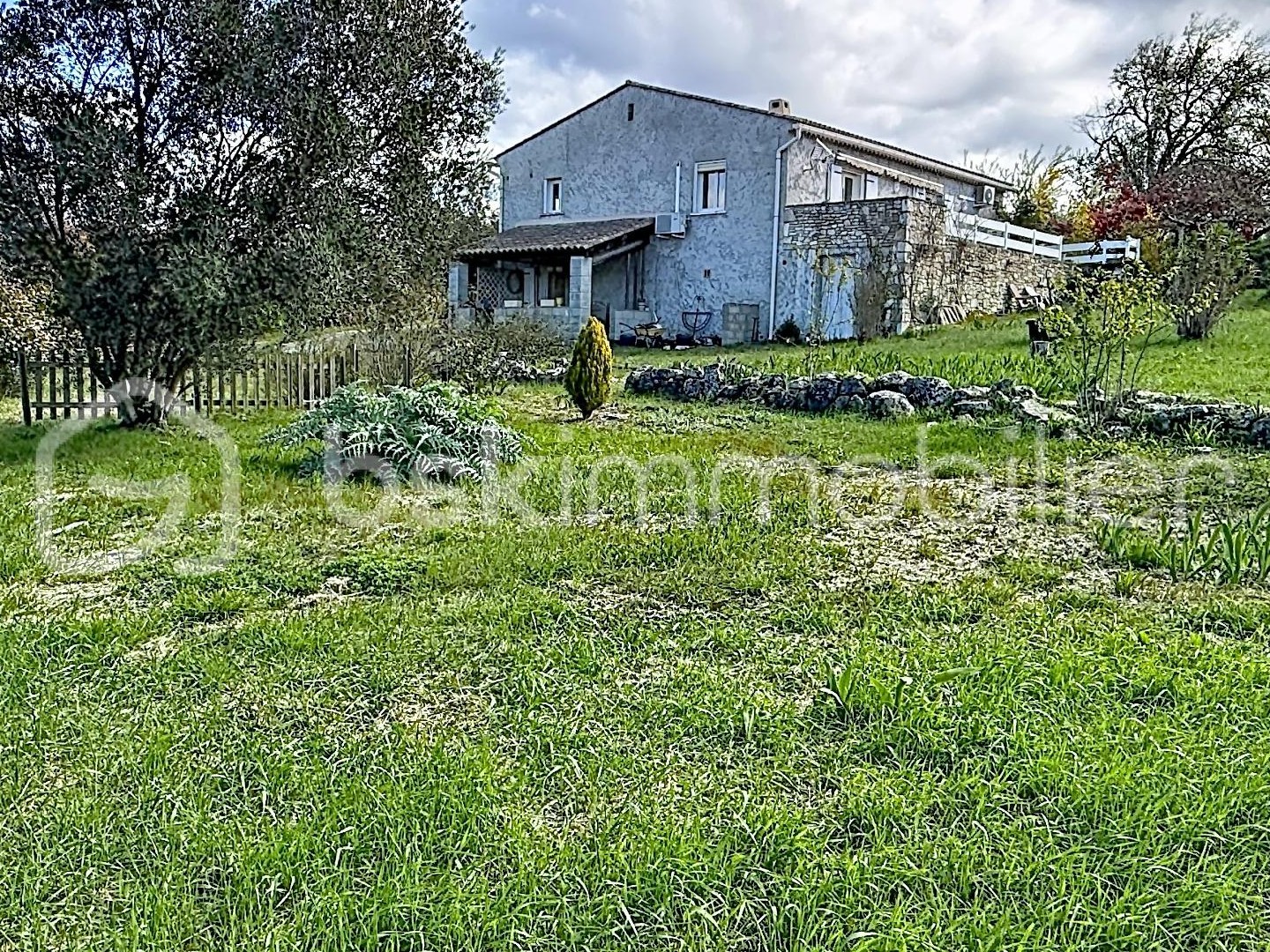 Maison à vendre - 3 pièces - 75m2 - Barjac (30430)