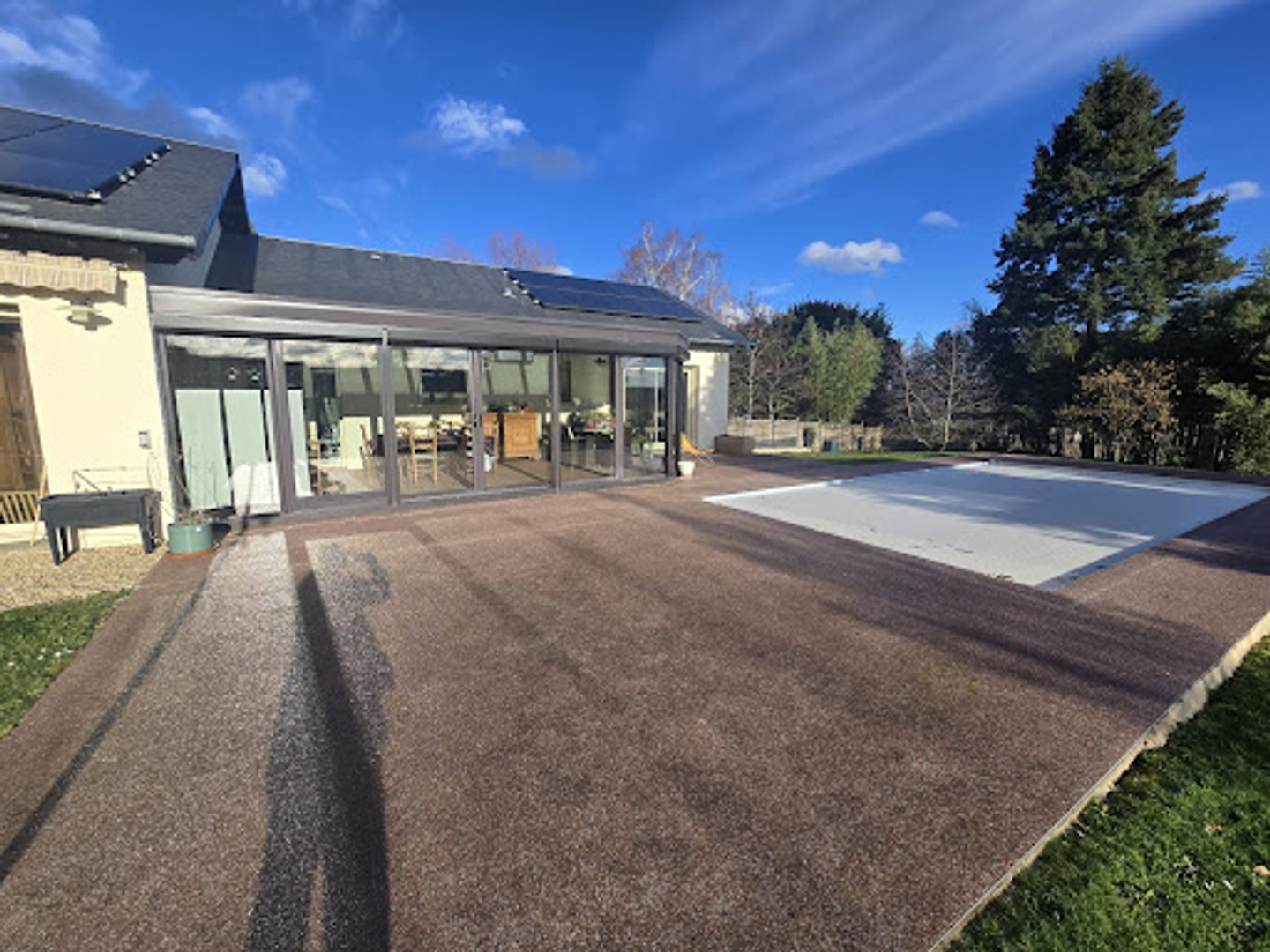 Maison 8 pièces 221 m²