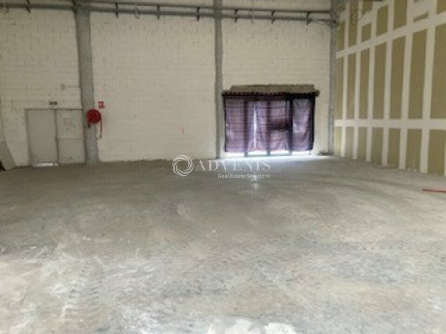 LOCAL COMMERCIAL A VENDRE OU A LOUER