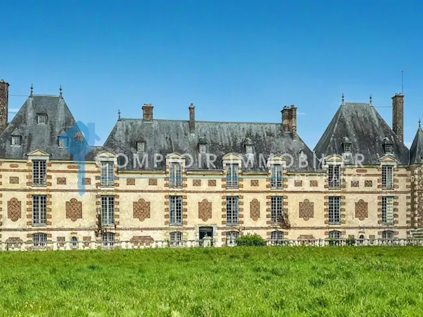 Château 40 pièces 2863 m²