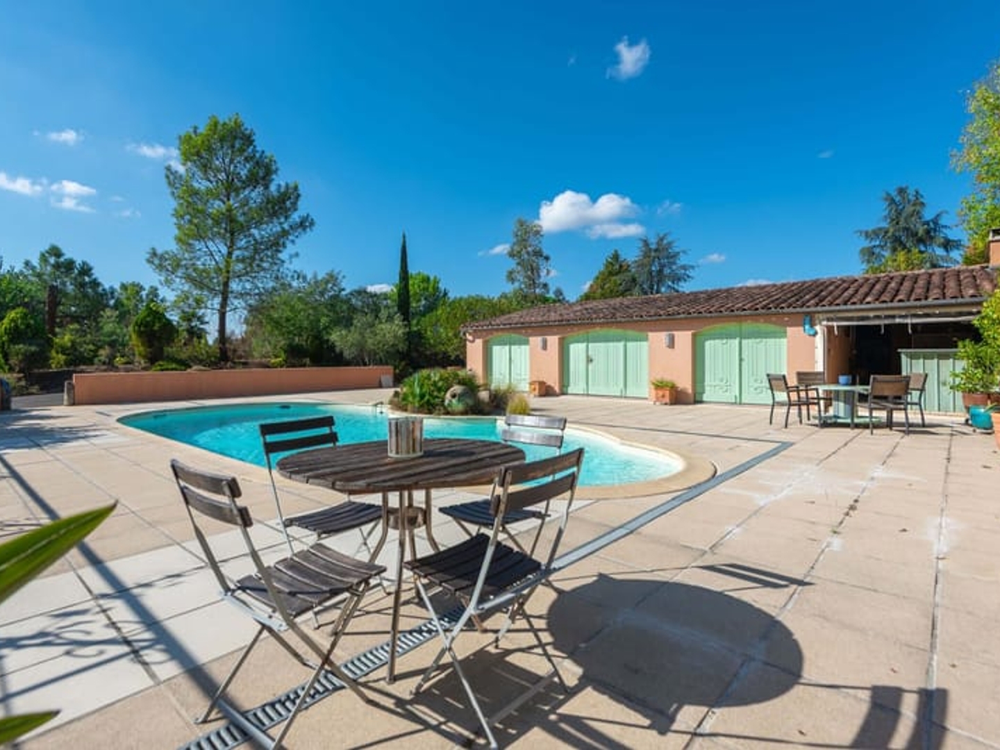 Maison à vendre - 9 pièces - 339m2 - Carignan-De-Bordeaux (33360)