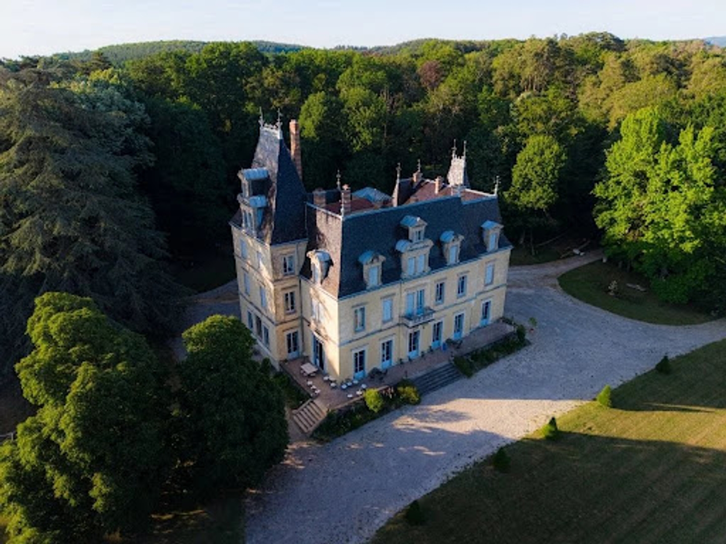 Maison à vendre - 1300m2 - Bourg-En-Bresse (01000)
