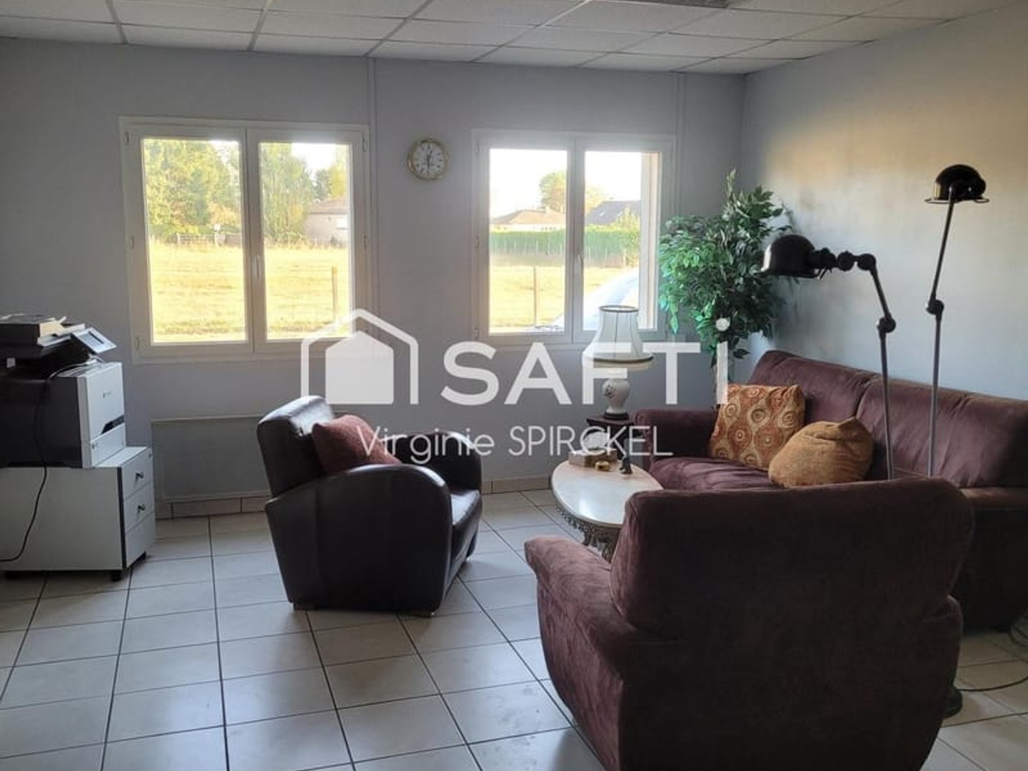 Bureaux 1 pièce 1620 m²