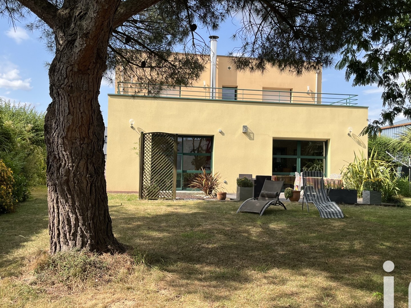 Maison 8 pièces 237 m²