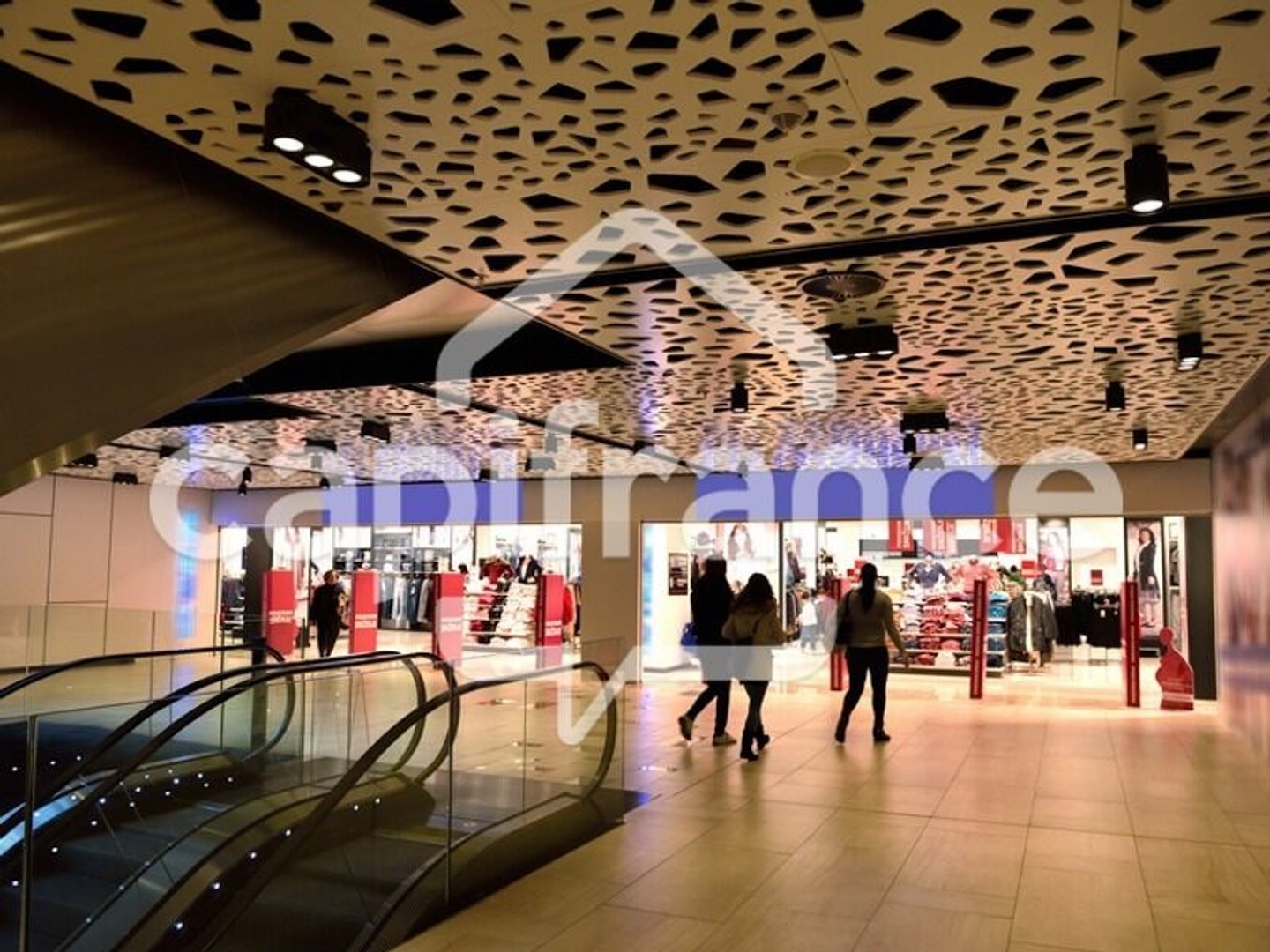 Local/bureau à vendre THONON LES BAINS (74) MURS COMMERCIAUX LOUES situation PREMIUM et Rendement 5 %