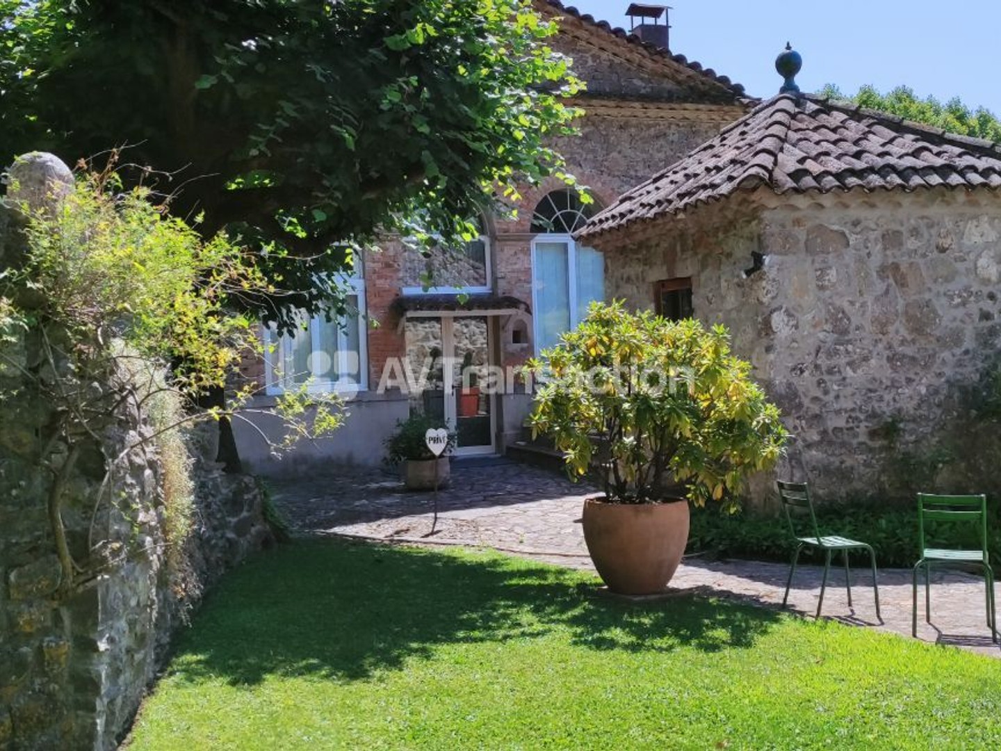 Ancienne filature et annexes sur 1977 m² terrain