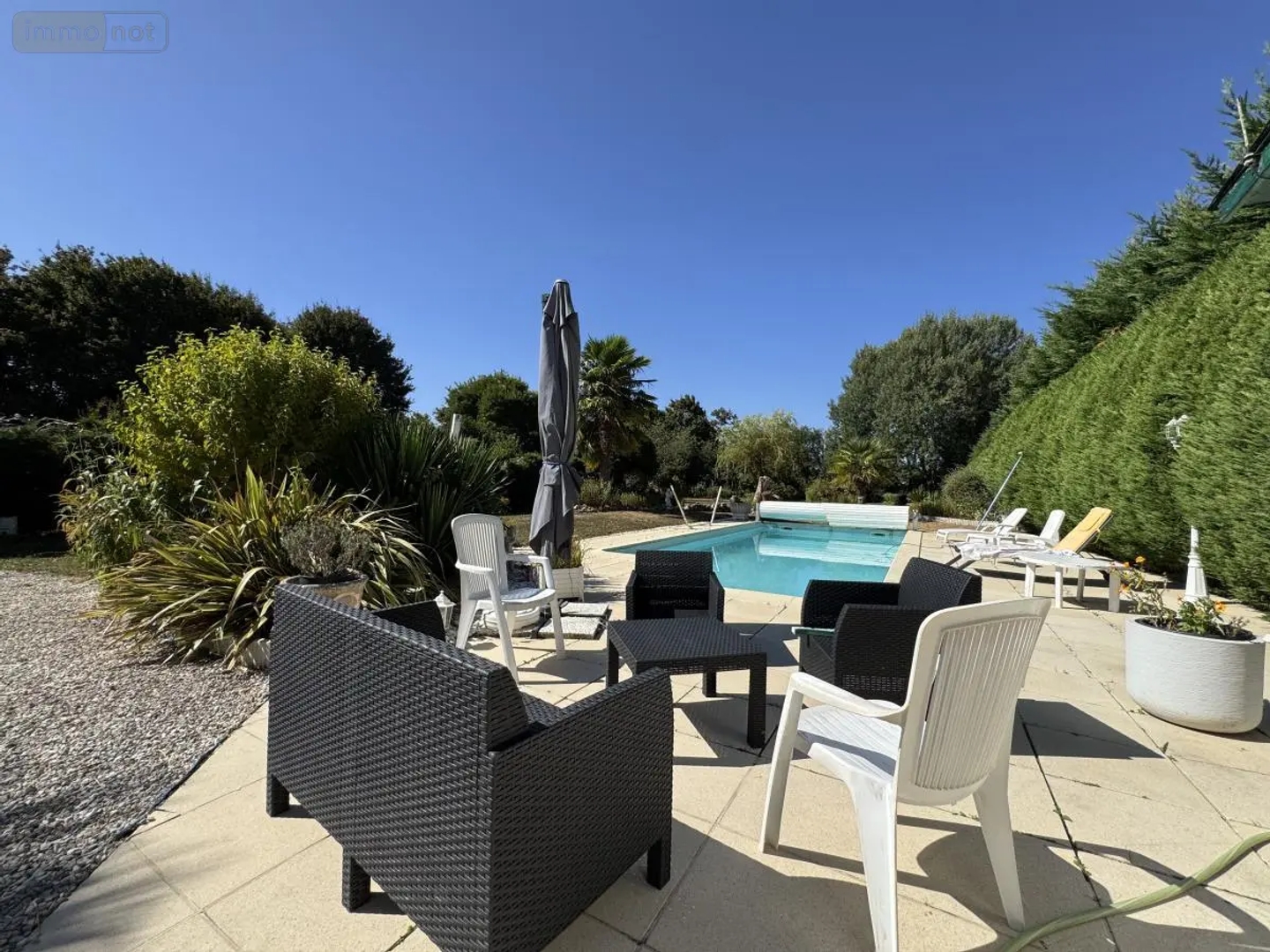 Maison à vendre - 6 pièces - 147m2 - Sargé-Lès-Le-Mans (72190)