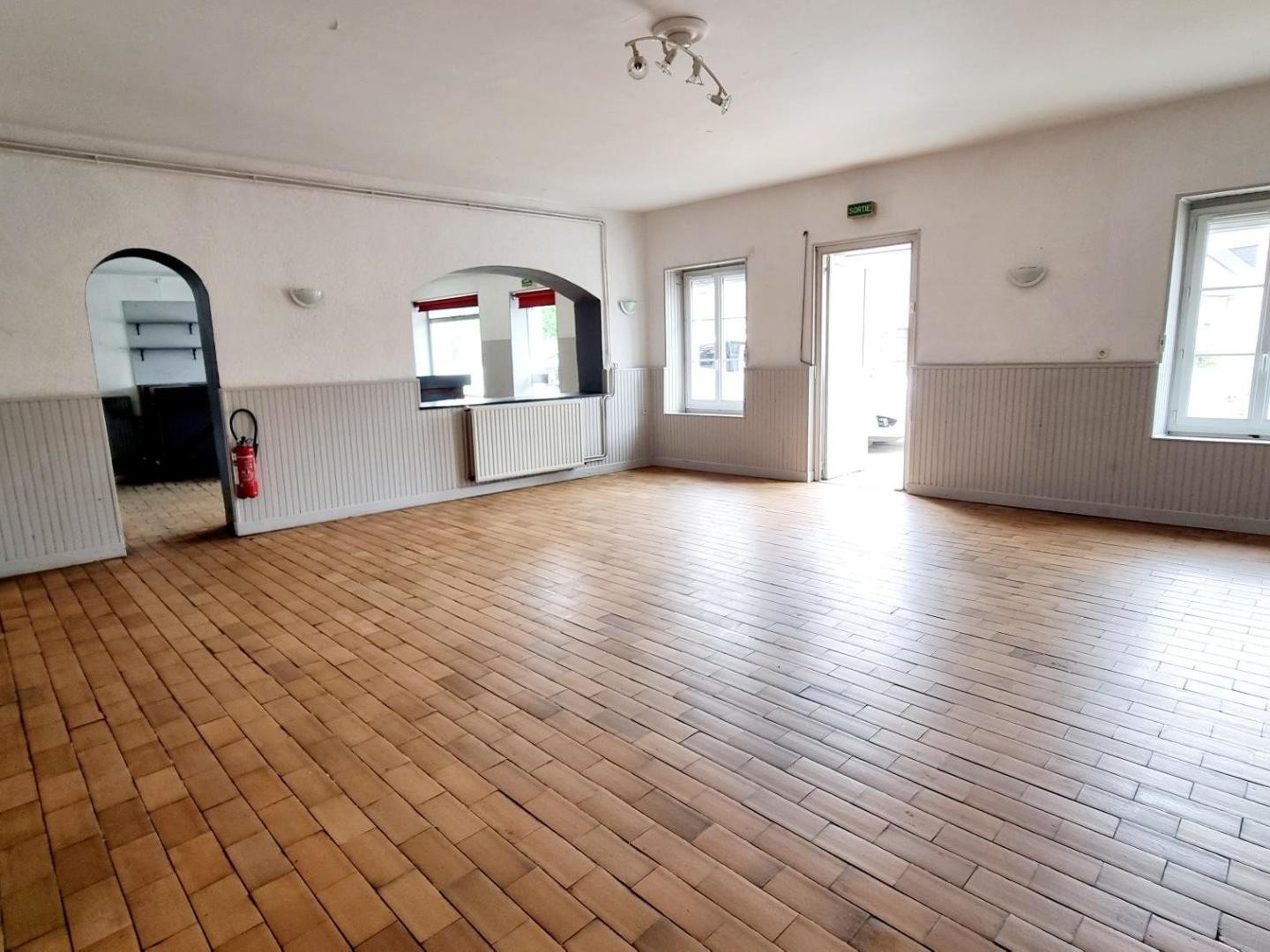 Idéal investisseurs - projet commercial ou locatif