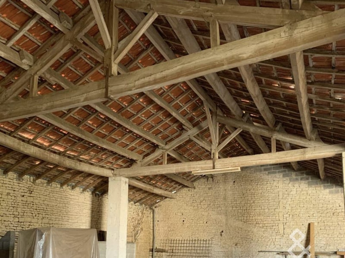 Local 1 pièce 277 m²