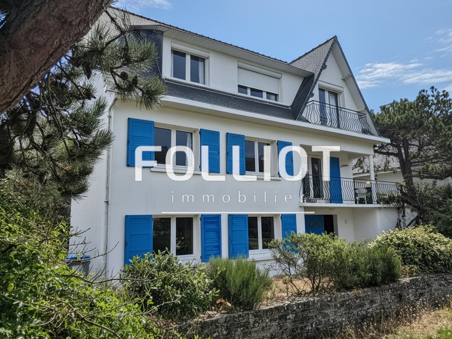 Maison à vendre - 8 pièces - 158m2 - Jullouville (50610)