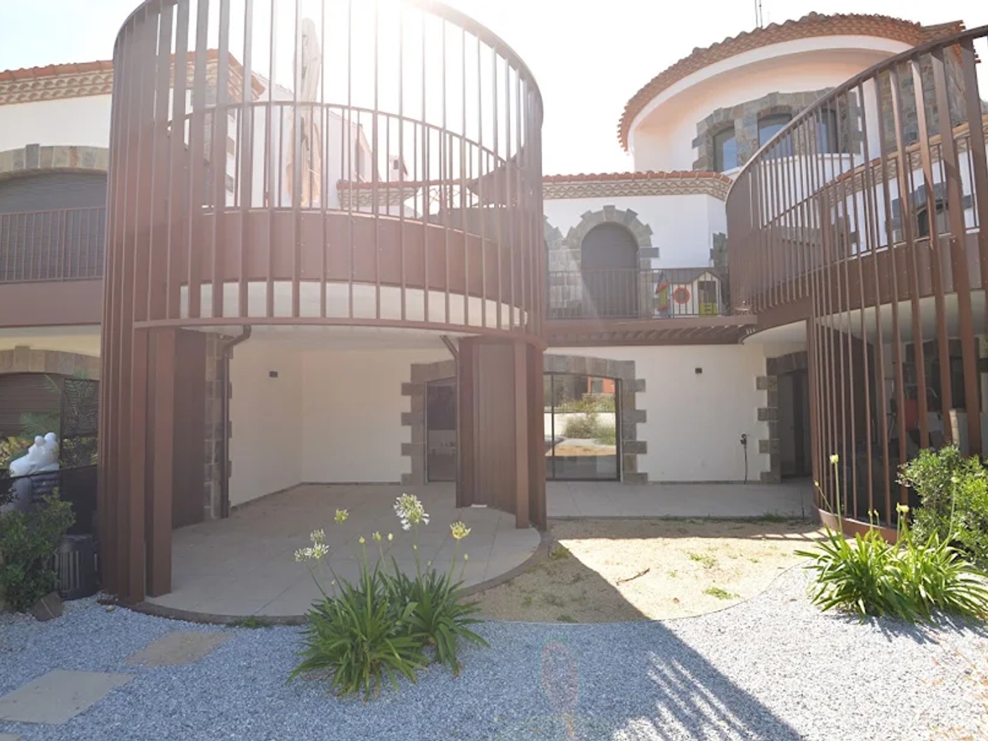 Appartement à vendre - 4 pièces - 141m2 - Castelnau-Le-Lez (34170)