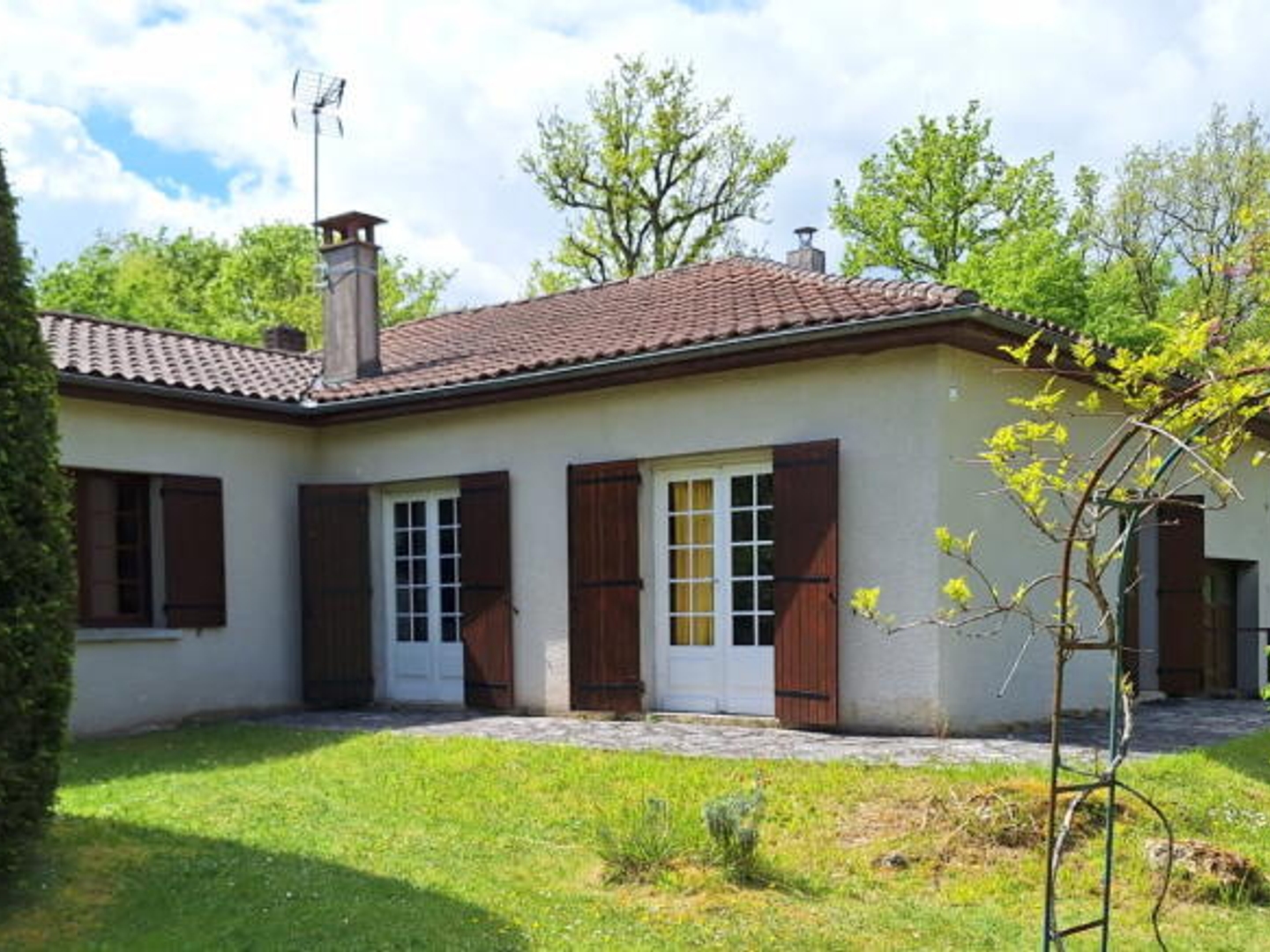 Dordogne - Périgueux - Tocane - Segonzac - Maison 144 m2 - 5 chambres - terrain + bois 5879 m2 - calme