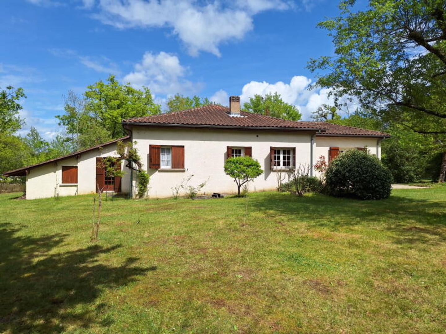 Maison à vendre - 7 pièces - 130m2 - Segonzac (24600)