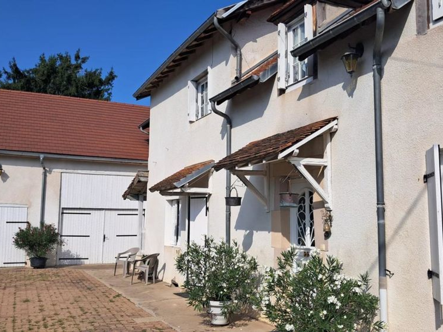 Maison à vendre - 4 pièces - 160m2 - Vendat (03110)